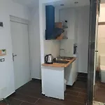 Central Apt *