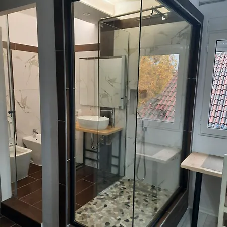 Central Apt 아파트 *