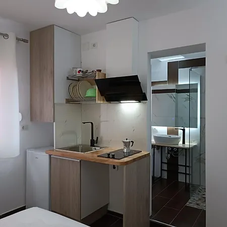 Central Apt Apartment Tirana