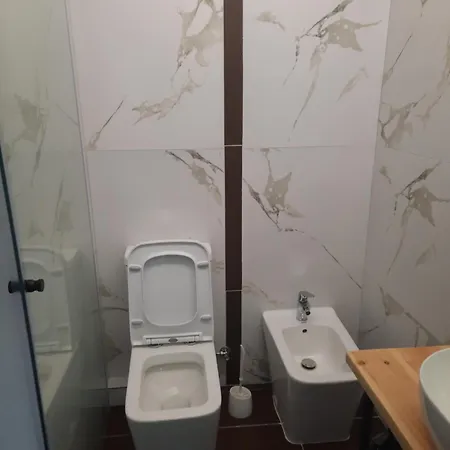 Apartment Central Apt Tirana