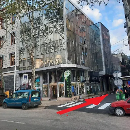 Central Apt Tirana